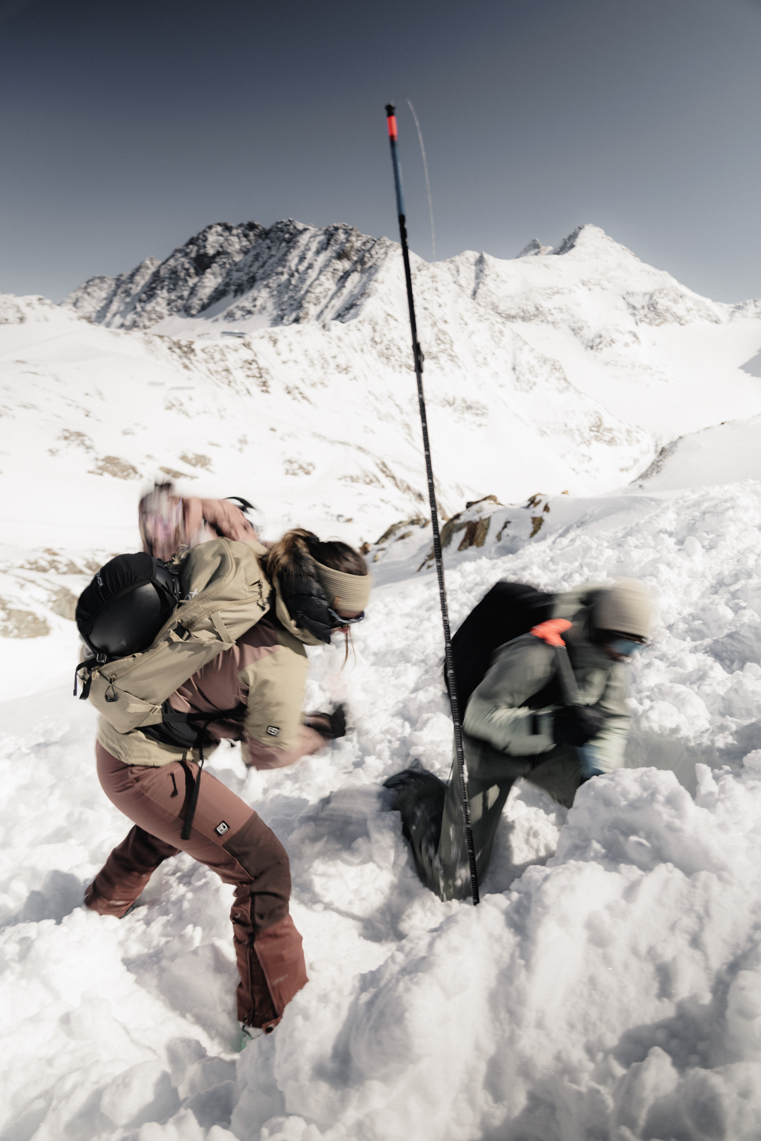 <h4 style="text-align: center;"><font color="#ffffff">Tour & Training Basic</font></h4>